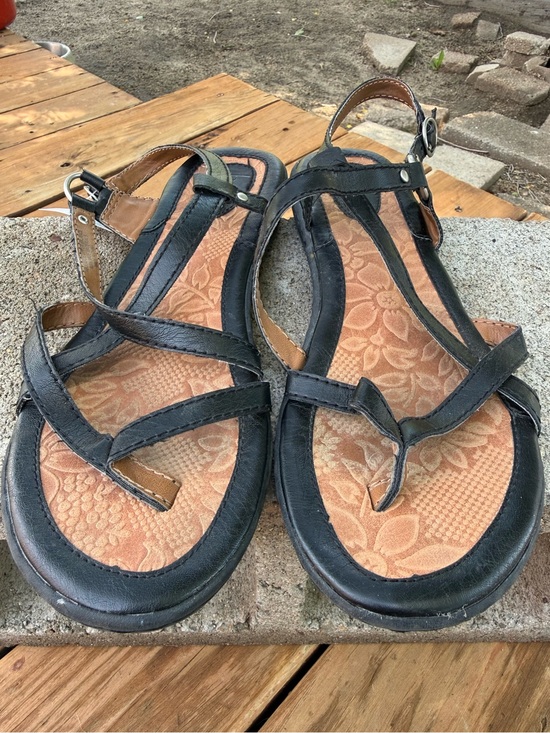 b.o.c. Shoes - b.o.c. Black and Brown Cross-Strap Thong Gladiator Sandals